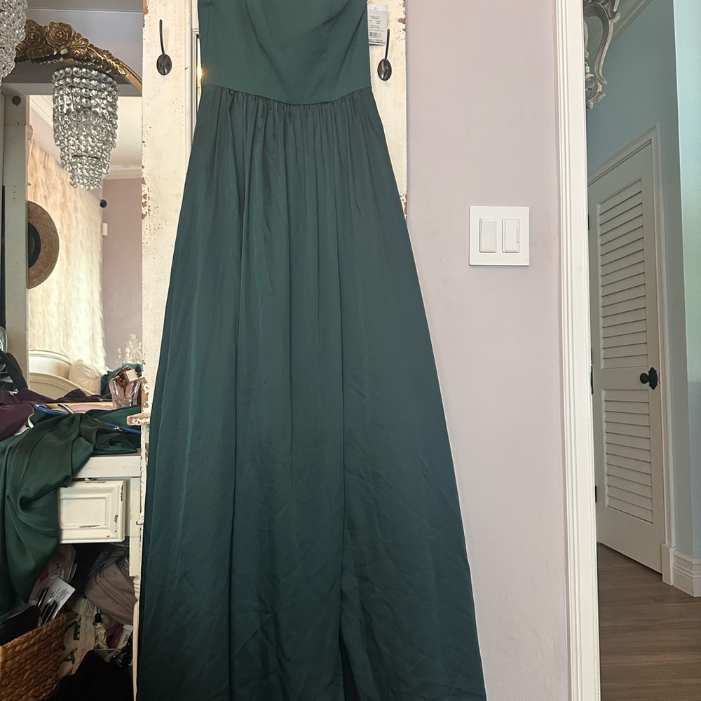 Vera Wang White Formal Dress - Never Worn - Chiffon - Prom/ Bridesmaid/Gala